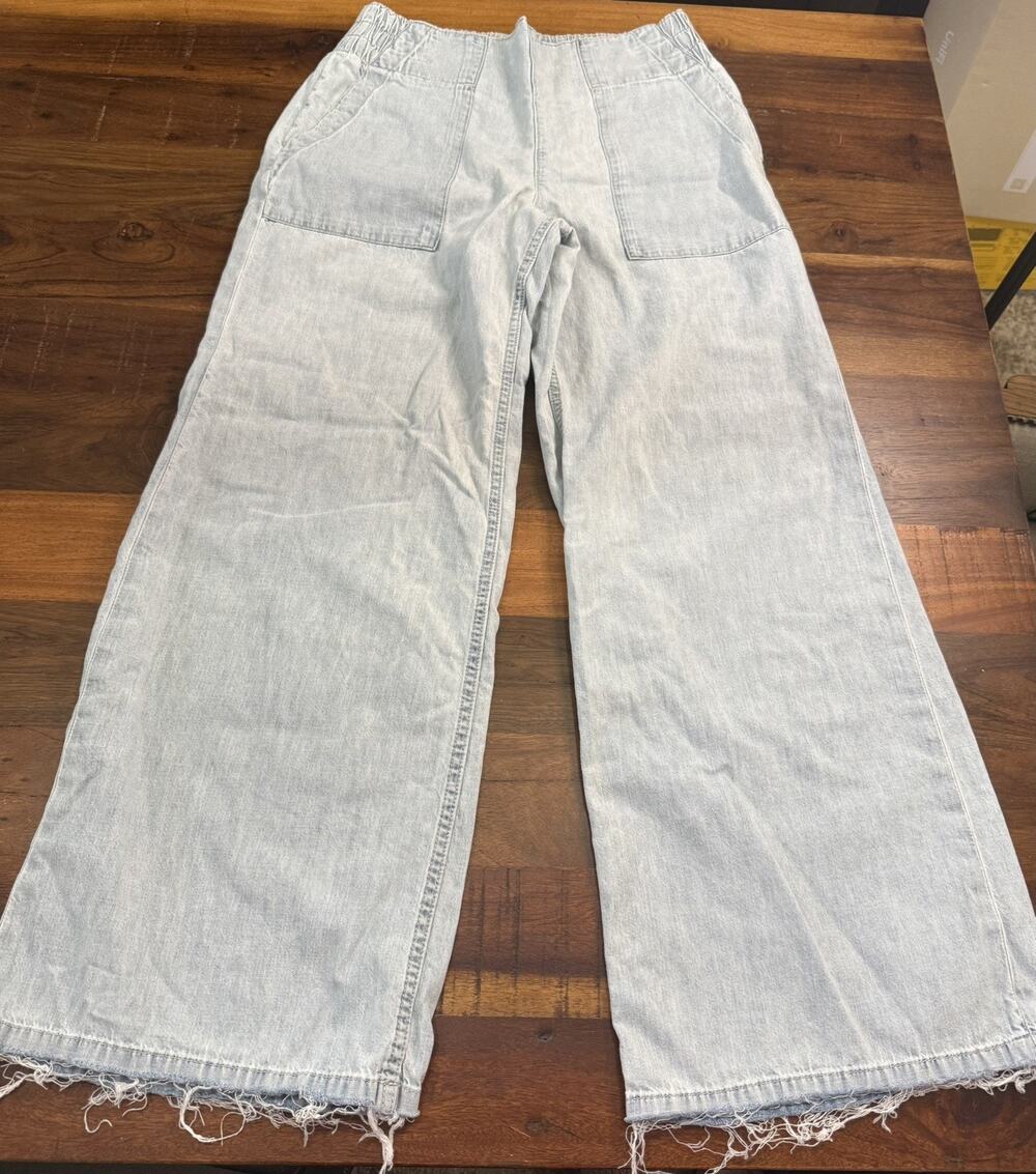 Free People We The Free Breezy Dusk Light Denim Pull-On Wide Leg Jeans Size XS